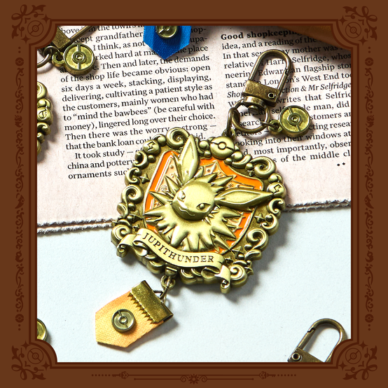 Korea Exclusive|Pokémon Jolteon ETERNAL ANTIQUE METAL Keyring