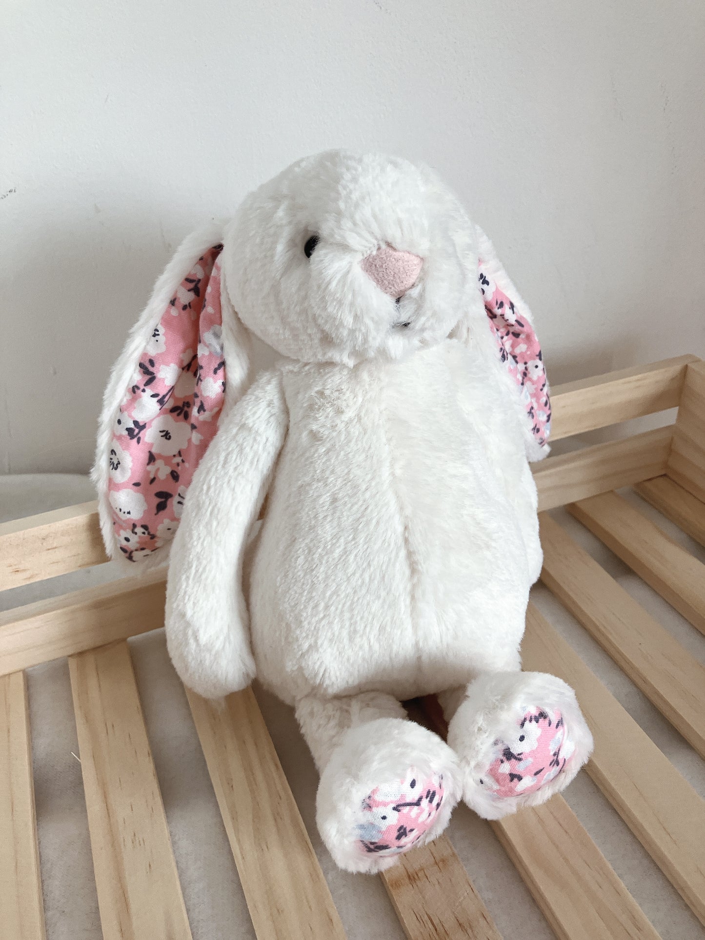 7月中到貨 jellycat blossom 18 cream bunny