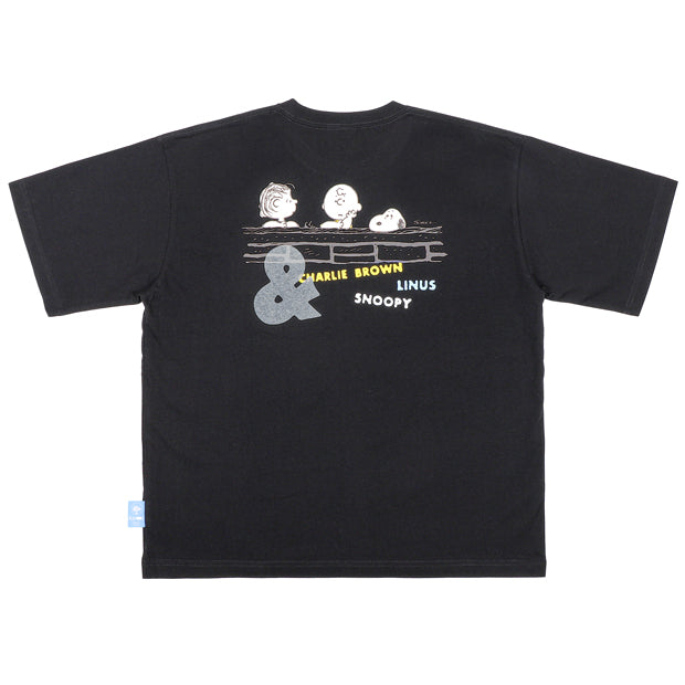 Peanuts Linus & Friends T-Shirt