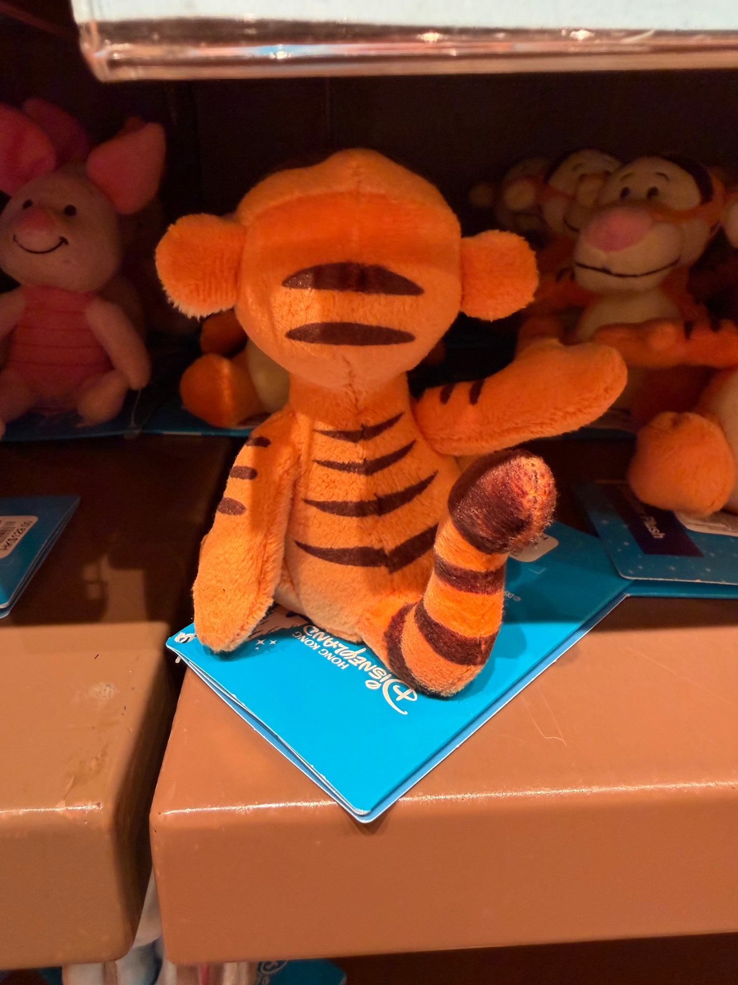 HKDL|Tigger Shoulder Sitting Plush