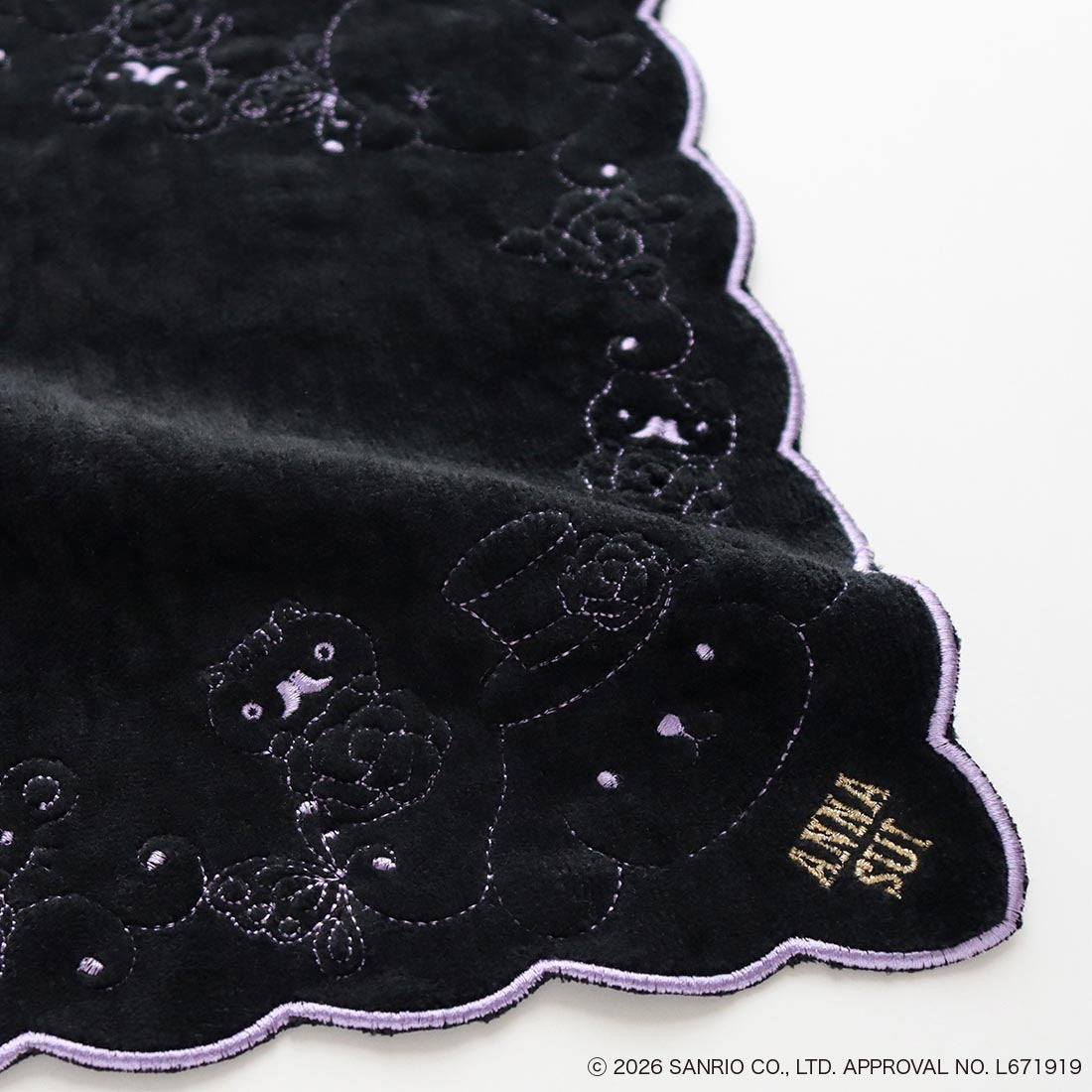 ANNA SUI x Pompompurin Embroidered Towel Handkerchief - Black