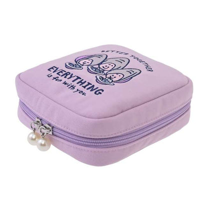 Young Oyster Square Pouch