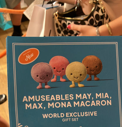 Jellycat 法國巴黎限定 limited May Macaron set 包括包裝、貼紙、襟章