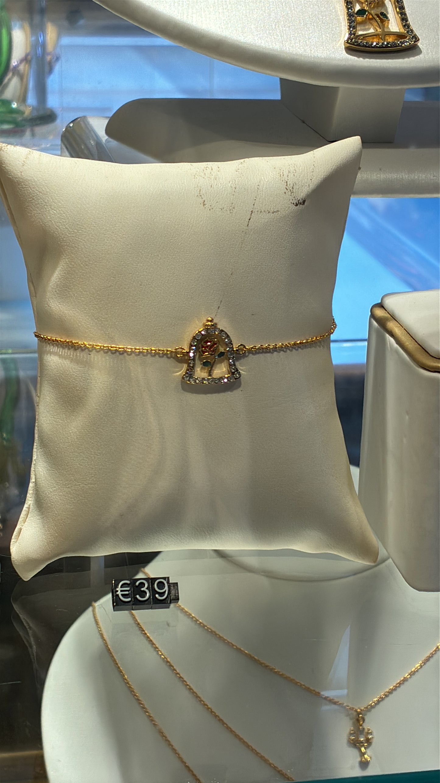 Disneyland Paris｜Beauty and the Beast Enchanted Rose Bracelet