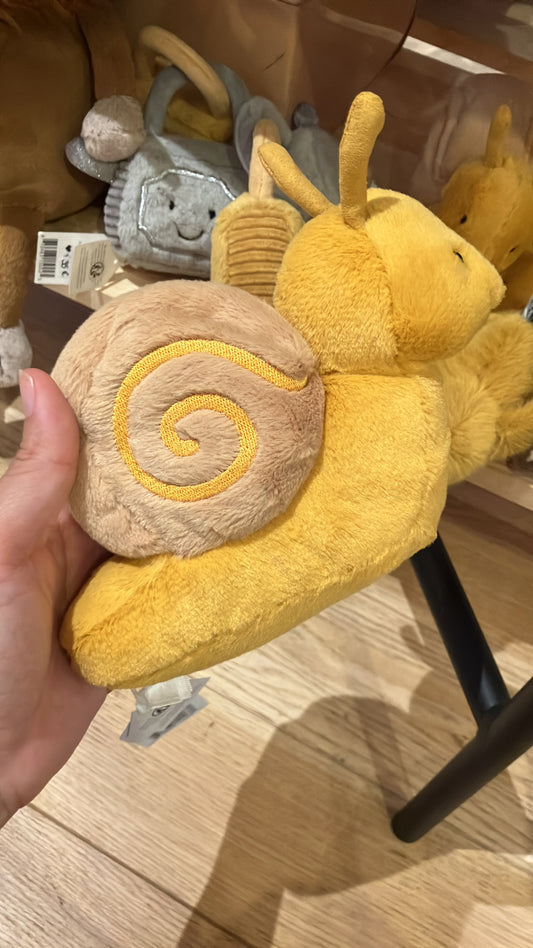 24/7 小店連線-8月中到貨 jellycat - sally snail