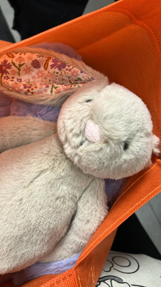 17/7 小店連線-7 月中下旬到貨 jellycat petal blossom bunny 18