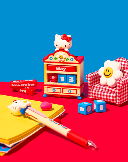 Hello Kitty & Wiggle Wiggle Figure 4-Color Ballpoint Pen - Hello Kitty & Smile We Love